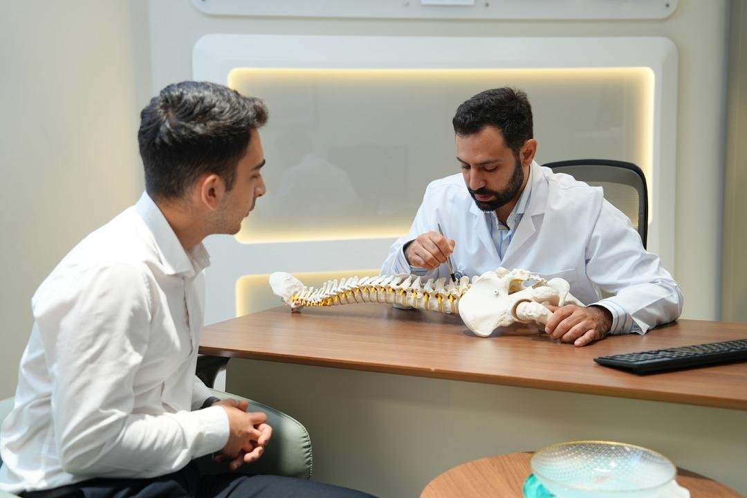 Yeni nesil bel fıtığı ameliyatı: 1 santimlik kesiyle yürüyerek taburcu! Bel fıtığında endoskopik cerrahiyle ağrısız hızlı iyileşme... 3
