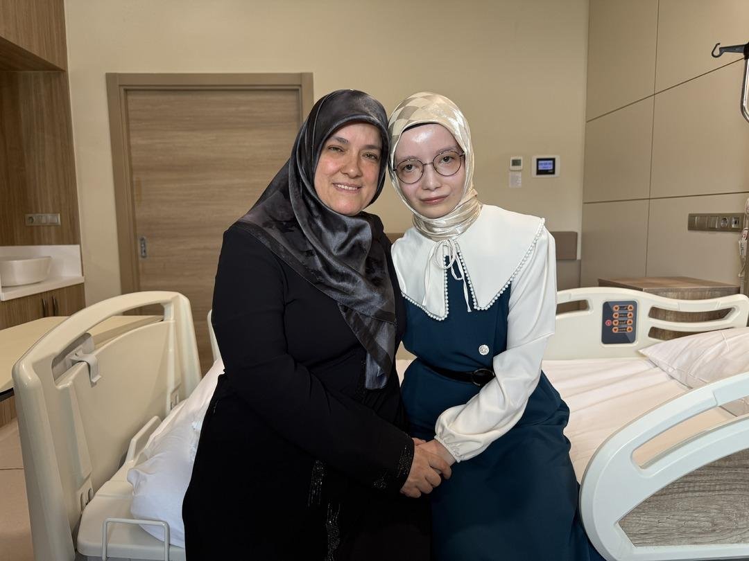23 yıl sonra ilk kez gülümsedi! Türkiye de bir ilk: 100 bin doğumda 1 görülen nadir hastalık: Mimikleri olmadan doğmuştu! Moebius sendromu nedir? 4
