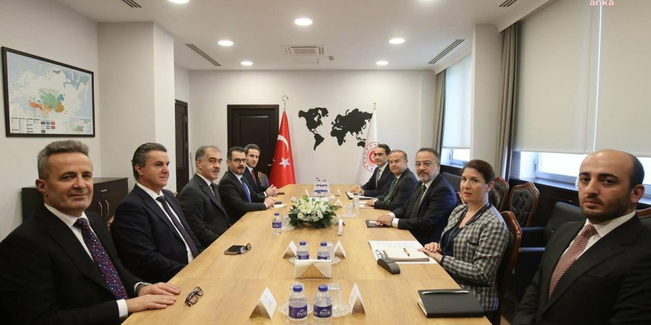 barzaninin-kurmayiyla-ankarada-kritik-gorusme-2.jpg