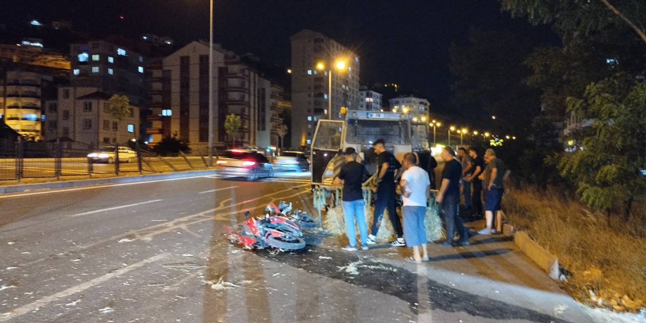 traktore-arkadan-carpan-motosikletili-orada-can-verdi.jpg