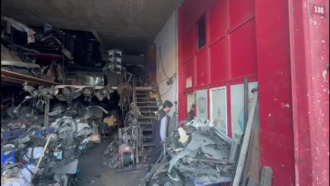 Ele geçirilen araçlar böyle sergilendi! İstanbul da milyonlarca liralık otomobil vurgunu: İstanbul Emniyet Müdürlüğü düğmeye bastı 3
