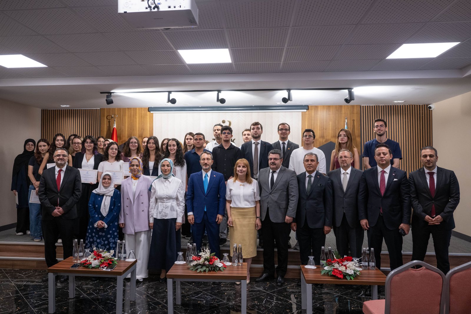aa-20250807-38766746-38766745-tihek-baskani-altun-insan-haklari-ve-esitlik-hukuku-sertifika-toreninde-konustu-min.jpg