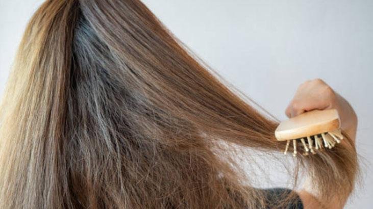Nemli havada kabaran, kırılan saçlara son Vitamin deposuymuş, azıcık yemek yetiyor