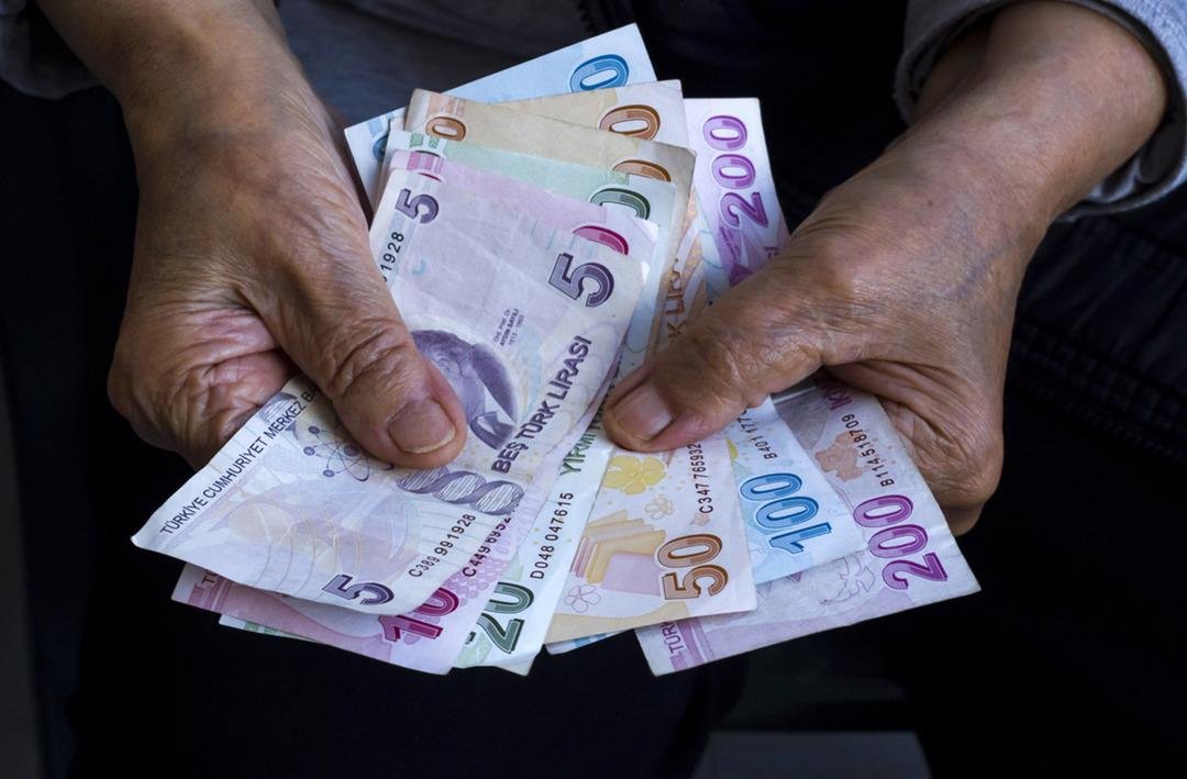 Milyonları ilgilendiren zam görüşmelerinde gözler 12 Ağustos ta! Kamu işçisini örnek verdi:  Altında kalan bir teklif olursa...  2