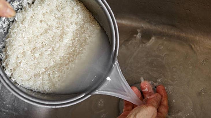 Koreli kadınlar herkesin çöpe attığı şeyi yüzüne sürüyor Yaşlanma karşıtı iksir