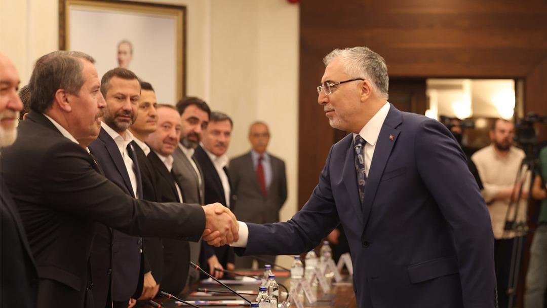 Memur zammı kararına Memur-Sen Başkanı Ali Yalçın dan ilk tepki! Mynet e açıkladı:  Bu tablo adaleti sağlamaz  2