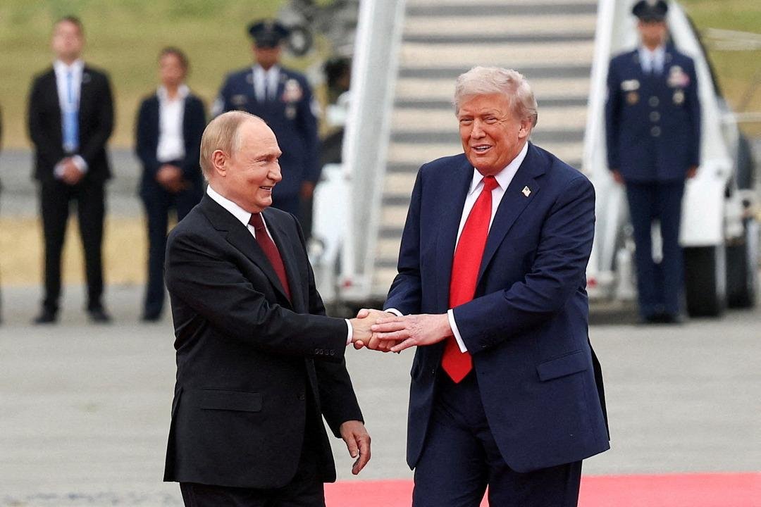 Gözler Trump-Putin görüşmesine çevrilmişti! En yakınındaki isim açıkladı:  Dünya değişecek  2