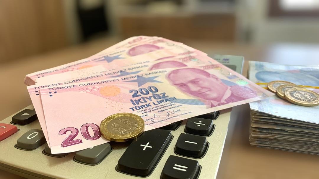 Memur ve memur emeklisinin zam kararı Resmi Gazete de yayımlandı! Yürürlüğe girdi 2