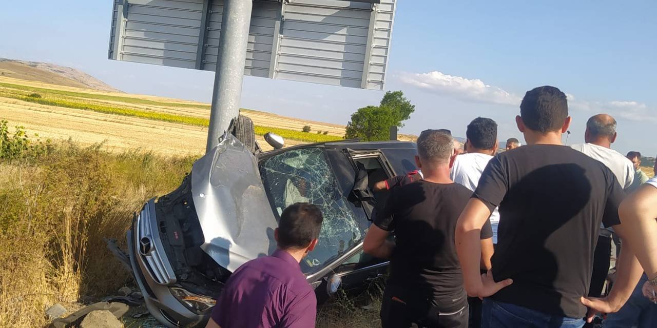 yol-kenarinda-asili-kaldi-keserek-kurtardilar-3.jpg