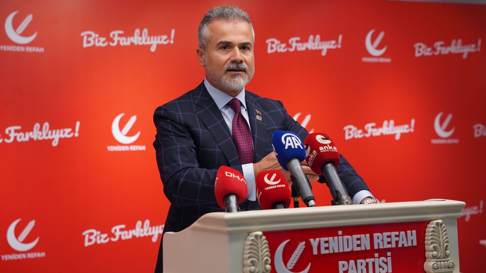 suat-kilic-diploma-cetesine-pabuc-birak-850065-252113.jpg