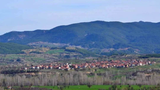 erdogmus-koyunde-mahalle-olma-yolunda-ilk-adim-atildi