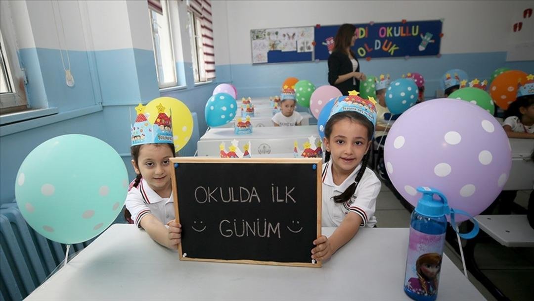 Okul yolculuğu başlıyor! Sağlık Bakanlığı ndan açıklama: Bakanlıktan ailelere ‘uyum eğitimi’ uyarısı... 3