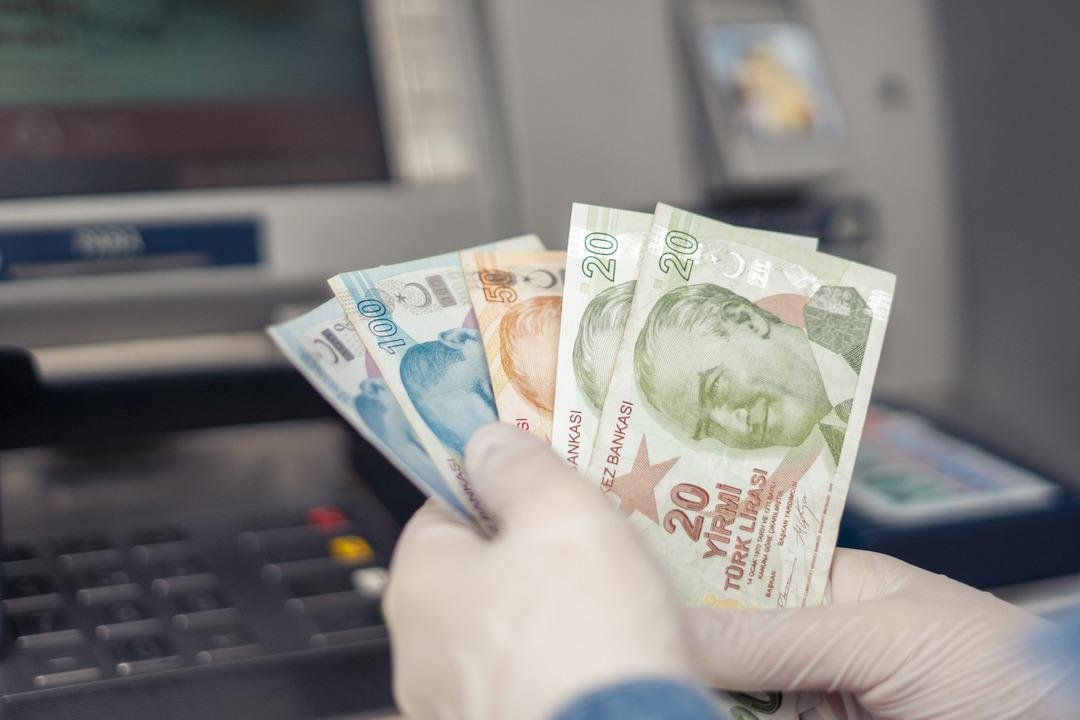  Can çekişir halde  Kepenkleri indirdiler, yıllık maliyeti 19 bin lira  İkinci bir seçenek olarak...
