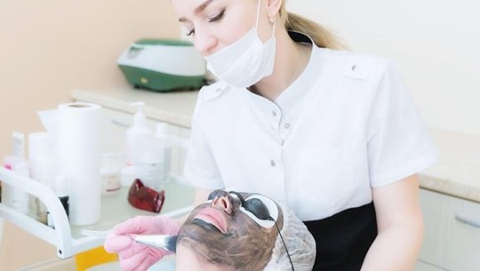 1757162531_Peeling-Tehlikesi-Cildinizi-Yok-Etmeyin.jpg