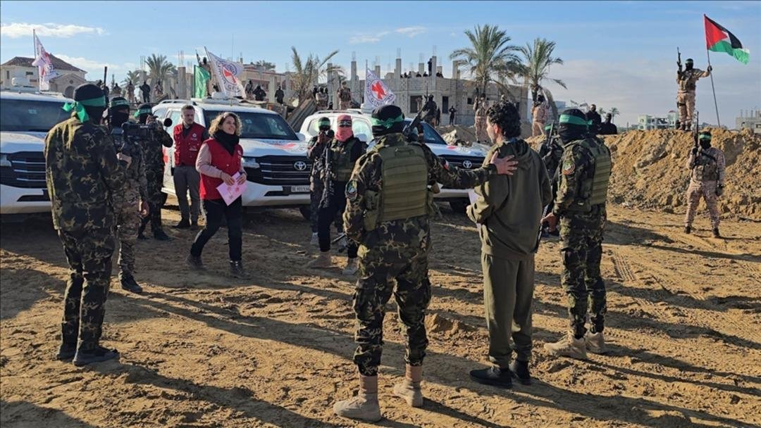Tanklar Gazze ye girdi! Trump ın iddiasına Hamas tan sert yanıt: Rehinelerin kaderi, Netanyahu nun elinde 3