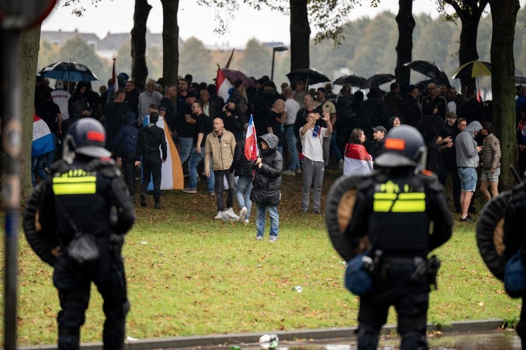 Wilders Protestoları Eleştirdi