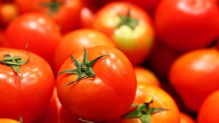 Her evde var ama kimse etkisini bilmiyor Leke uçuran domates formülü