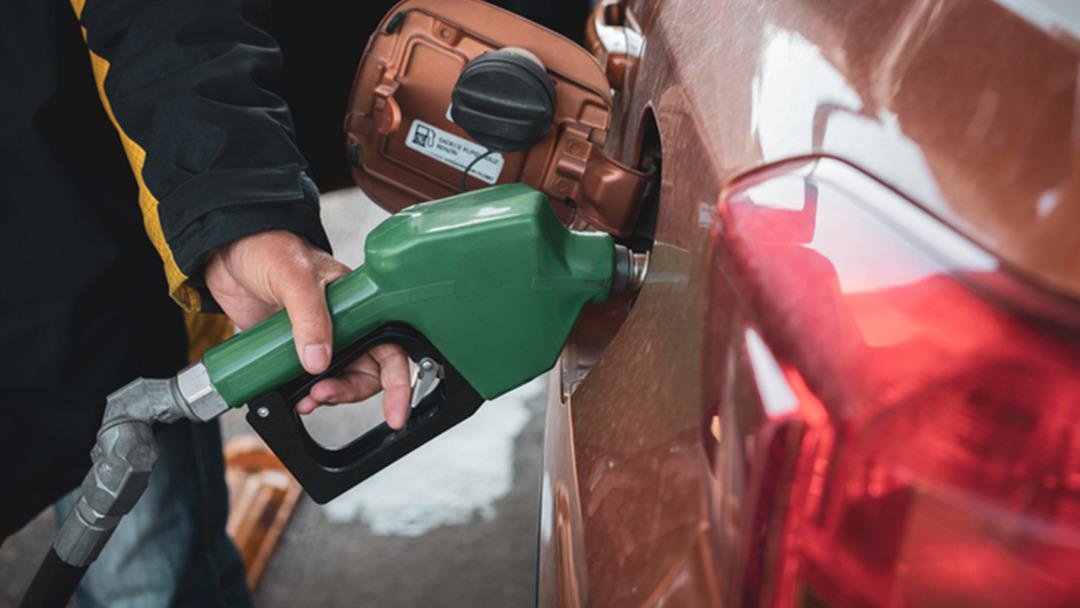 Akaryakıta zam geldi! Araç sahipleri dikkat, tabela bugün değişti (3 Ekim 2025 motorin, benzin ve otogaz fiyatları)