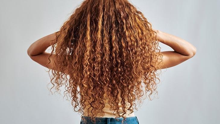 Saçı havluyla kurulamaya son Elektriklenme ve kabarma sorunu ortadan kaldırıyor Saçı havluyla kurulamaya son Elektriklenme ve kabarma sorunu ortadan kaldırıyor