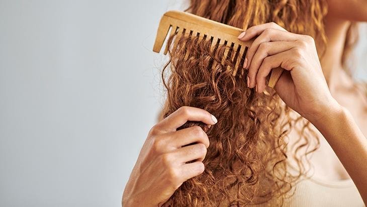 Saçı havluyla kurulamaya son Elektriklenme ve kabarma sorunu ortadan kaldırıyor Saçı havluyla kurulamaya son Elektriklenme ve kabarma sorunu ortadan kaldırıyor