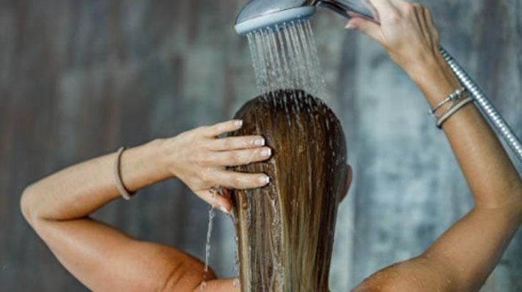 Saç uzatmak için kritik yıkama tavsiyesi: 4 gün bekletmeyin, daha etkilisi yok Saç uzatmak için kritik yıkama tavsiyesi: 4 gün bekletmeyin, daha etkilisi yok