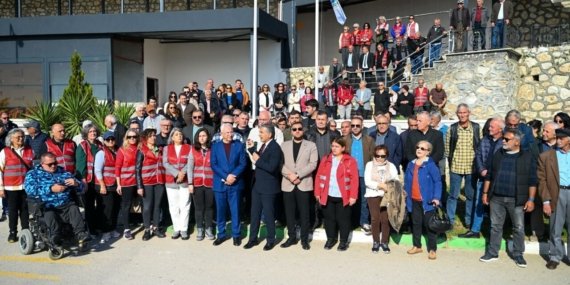 Gemlik Kafe: Halkın Malı Yıkıma İzin Verilmeyecek!