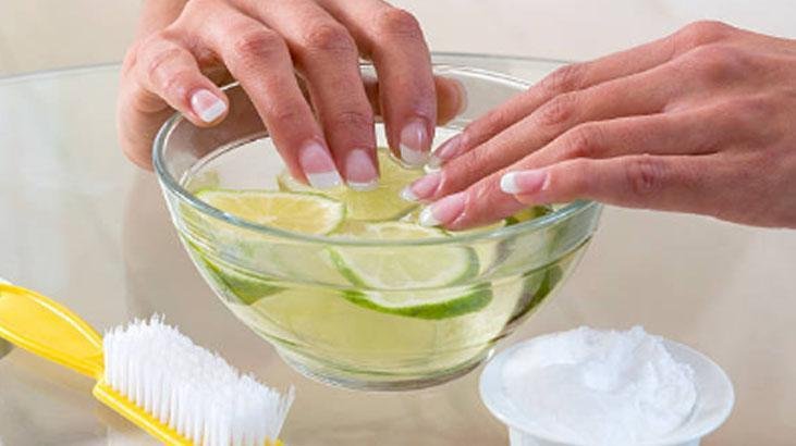 Ne oje ne yağ... Asıl fayda limonda Güçlü tırnaklar için bakımı böyle yapan yaşadı Ne oje ne yağ... Asıl fayda limonda Güçlü tırnaklar için bakımı böyle yapan yaşadı