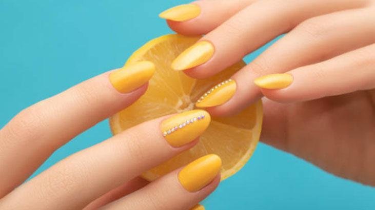 Ne oje ne yağ... Asıl fayda limonda Güçlü tırnaklar için bakımı böyle yapan yaşadı Ne oje ne yağ... Asıl fayda limonda Güçlü tırnaklar için bakımı böyle yapan yaşadı