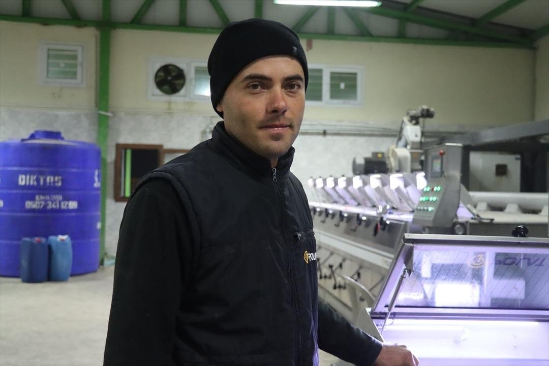 Muhtar tesis kurdu: Mahalleli başka ile gitmekten vazgeçti 12