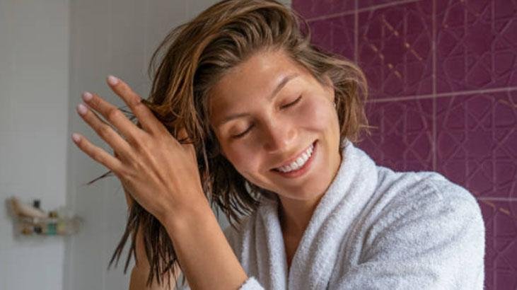 İpek gibi saçların altın kuralını açıkladı Az yıkayınca uzması tamamen efsane İpek gibi saçların altın kuralını açıkladı Az yıkayınca uzması tamamen efsane